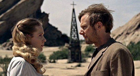 Evan Rachel Wood y Jimmi Simpson en 'Westworld'