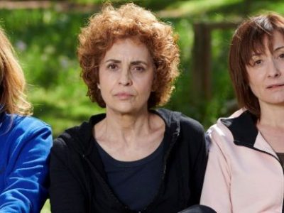 Emma Suárez, Adriana Ozores y Nathalie Poza en 'Invisibles'