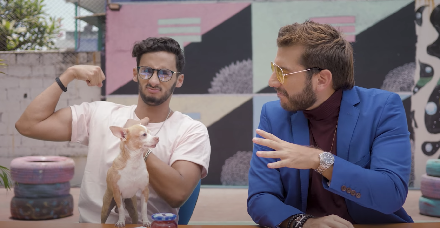 Tres Dedos Se Une Al Artista Ruggero En Por Eso Estoy Aqui tres dedos se une al artista ruggero